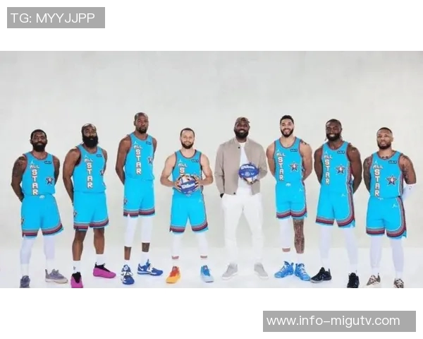 哈登谈球队新阵容组合称我们仍需磨合与提升